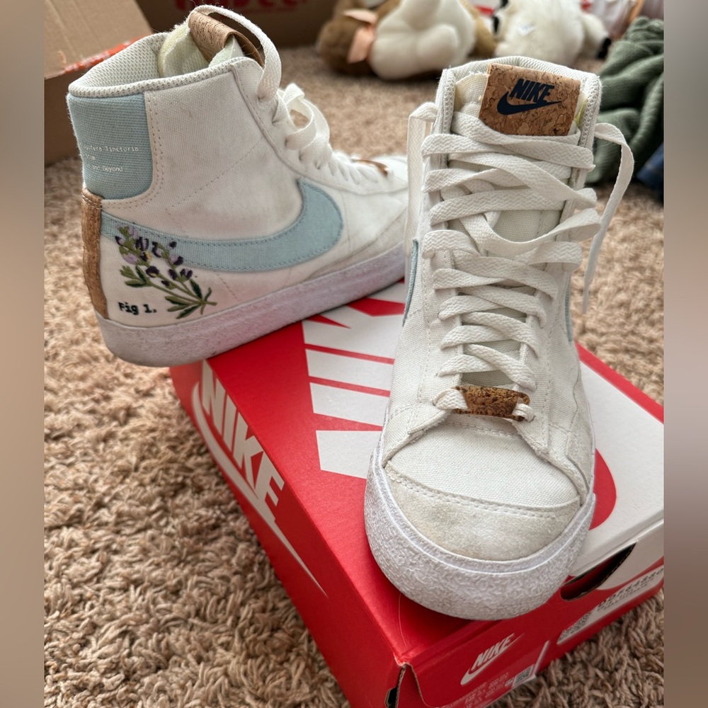 Nike blazers. ‘77 mid indigo